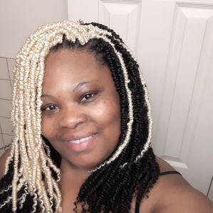 Meet your Posher, Christy